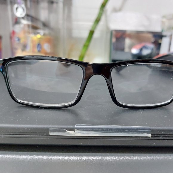 Simple Black Geek Frame Readers +1.25 Power Simple Everyday Usage Stylish Trendy - Picture 8 of 8